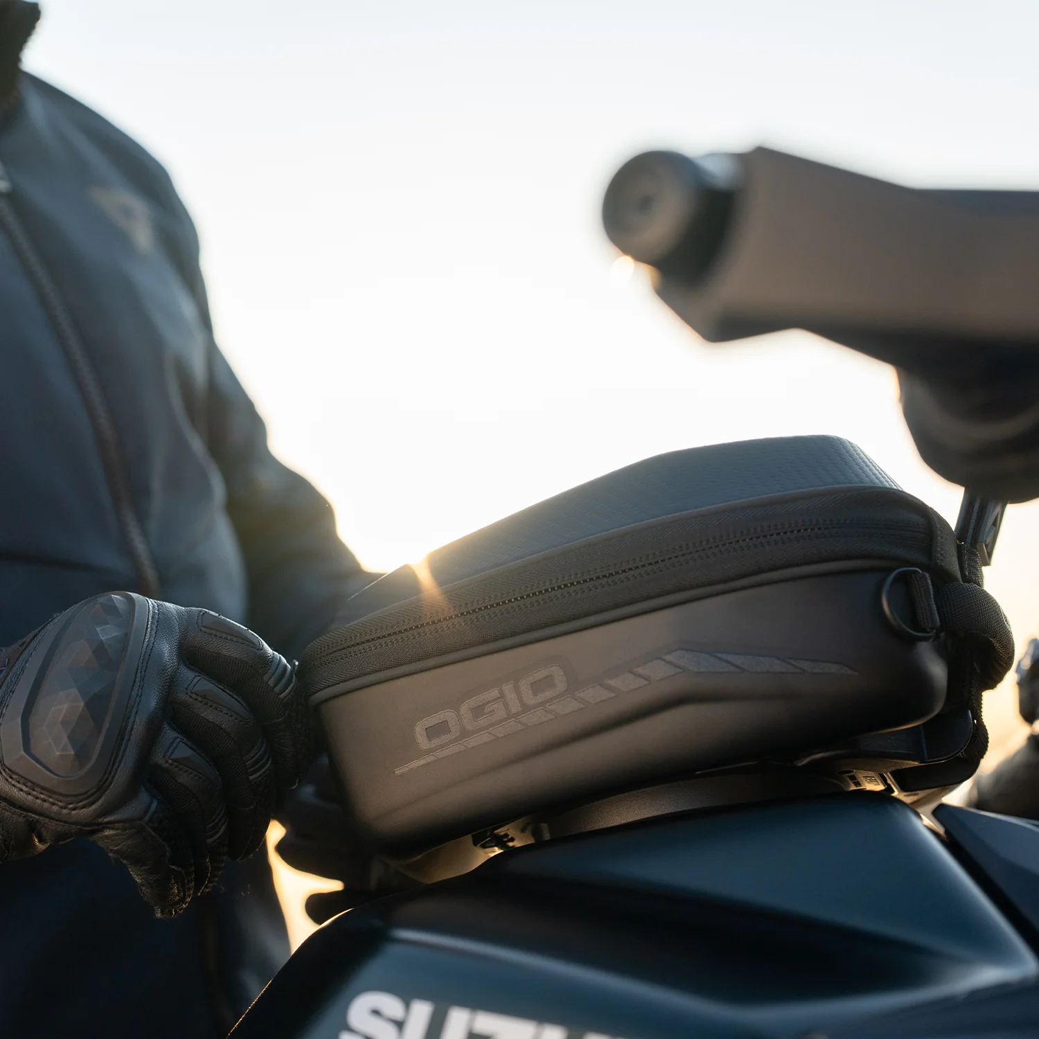 S2 FIXED 4L TANK BAG - Image 13