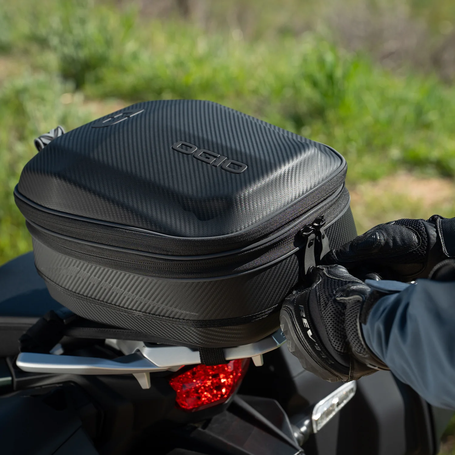 TB2 21L TAIL BAG - Image 14